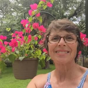 Meet your Posher, Laurie